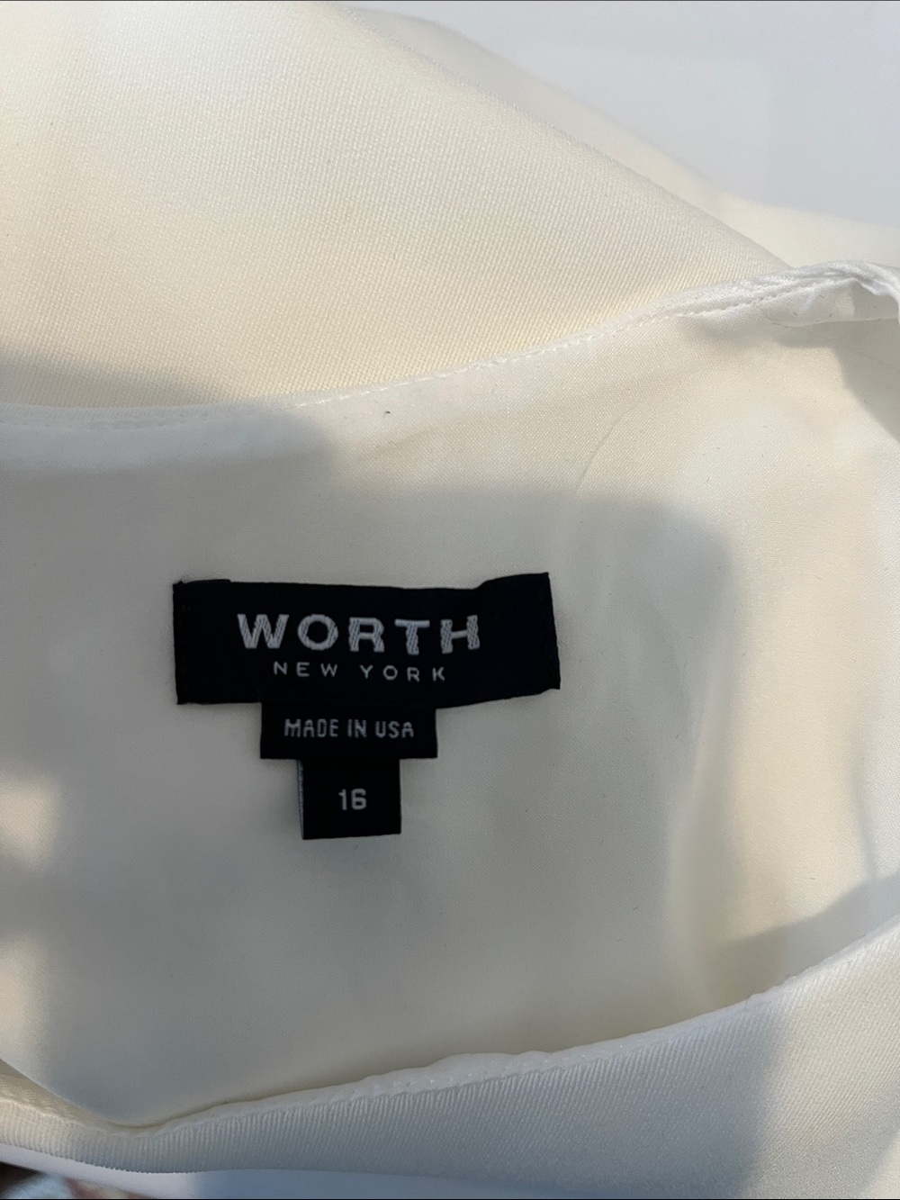 Worth Sleeveless White Shift Tunic - Picture 5 of 6